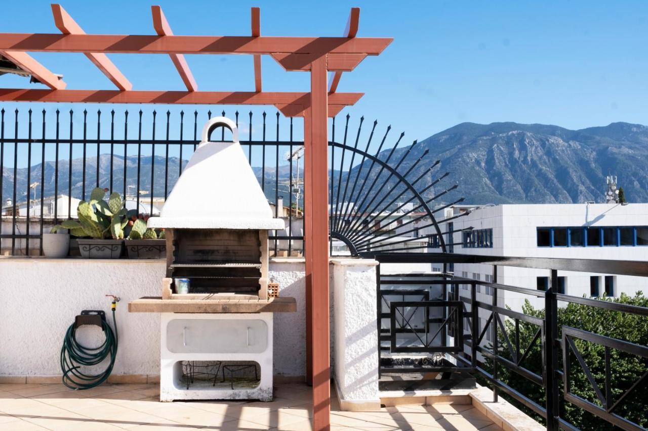 The Home Sweet Home - Family Friendly 2 Floor Apartment Kalamata Dış mekan fotoğraf
